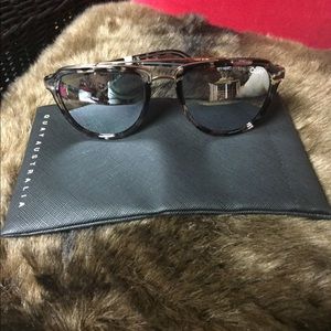 Quay sunglasses New!